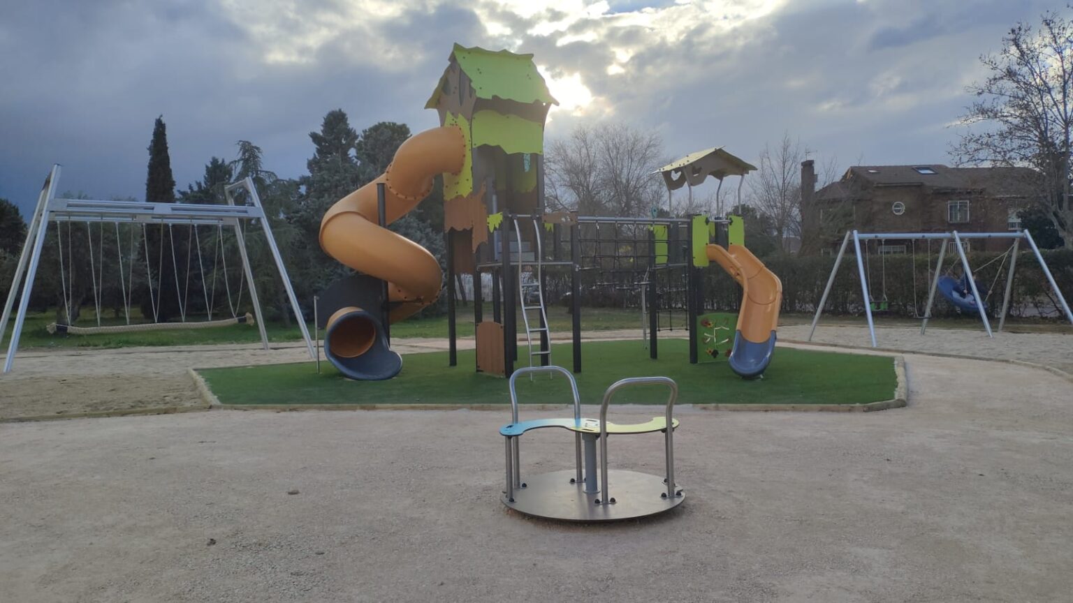 Arganda Estrena Nuevo Parque Infantil Para Personas Con Diversidad Funcional Parques 9068